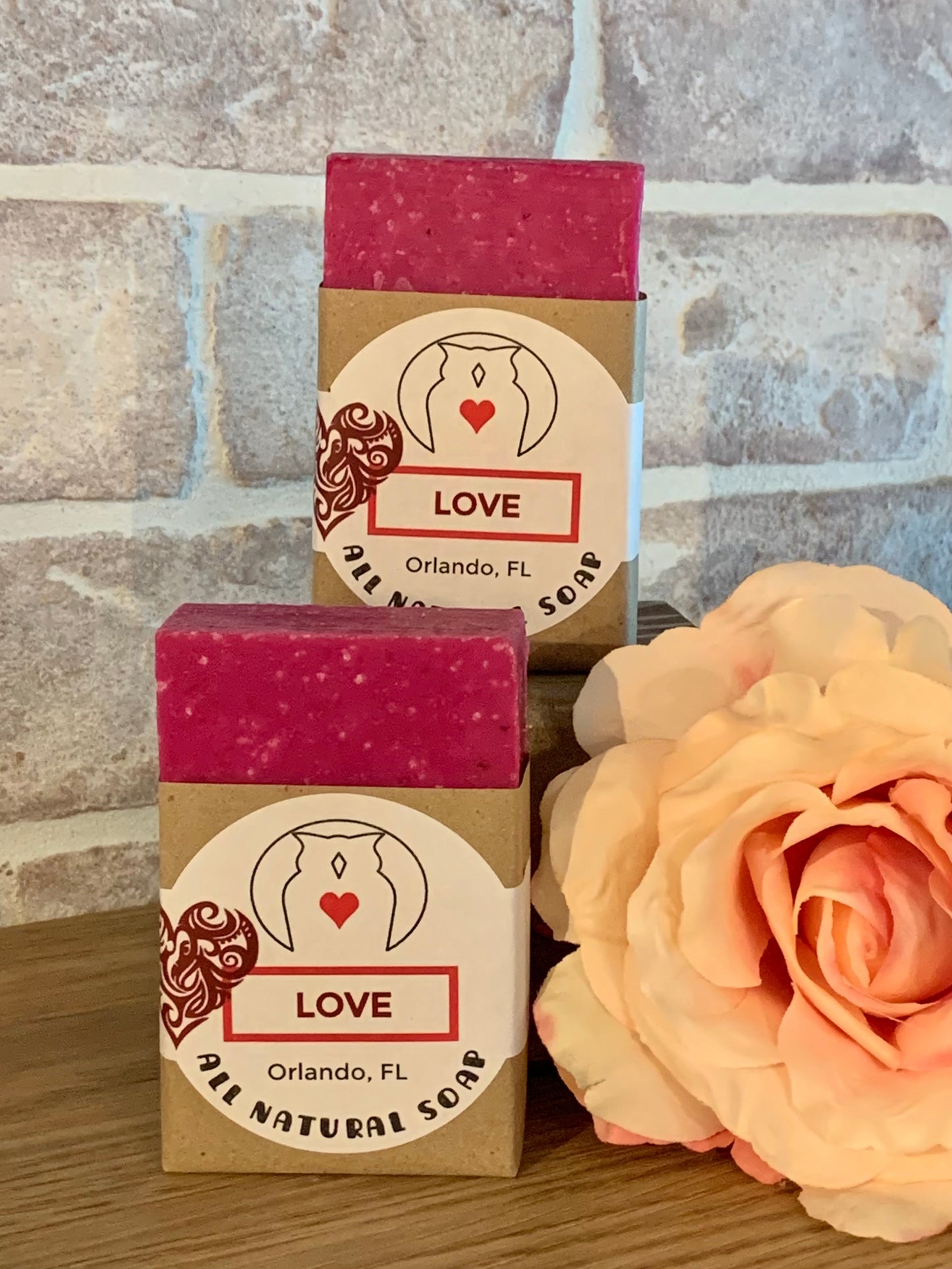 LOVE Scrubbing Salt / Oatmeal Body Soap