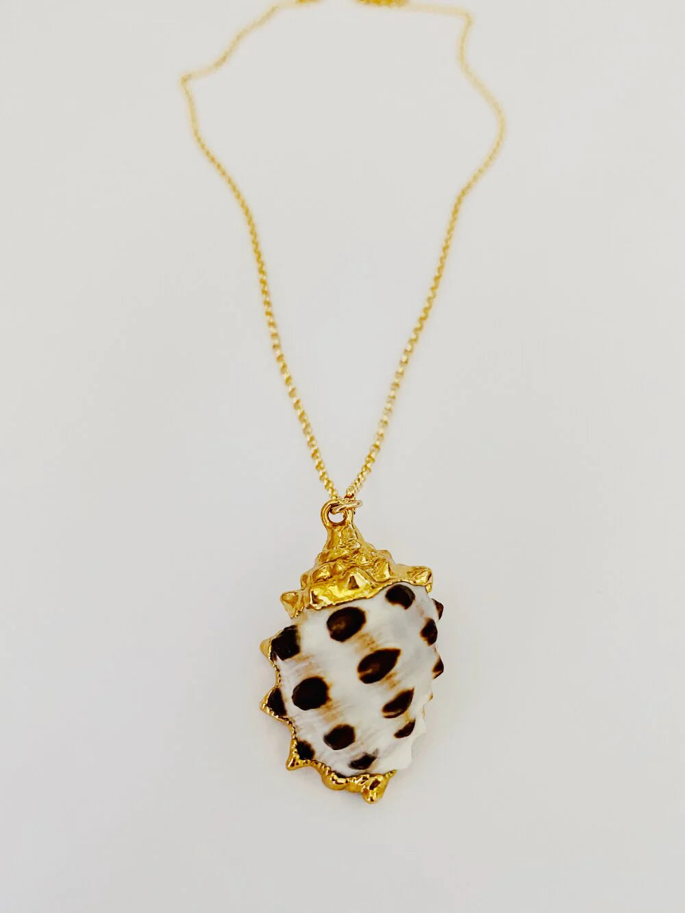 Sophie Grace 24k Drupe Shell Necklace